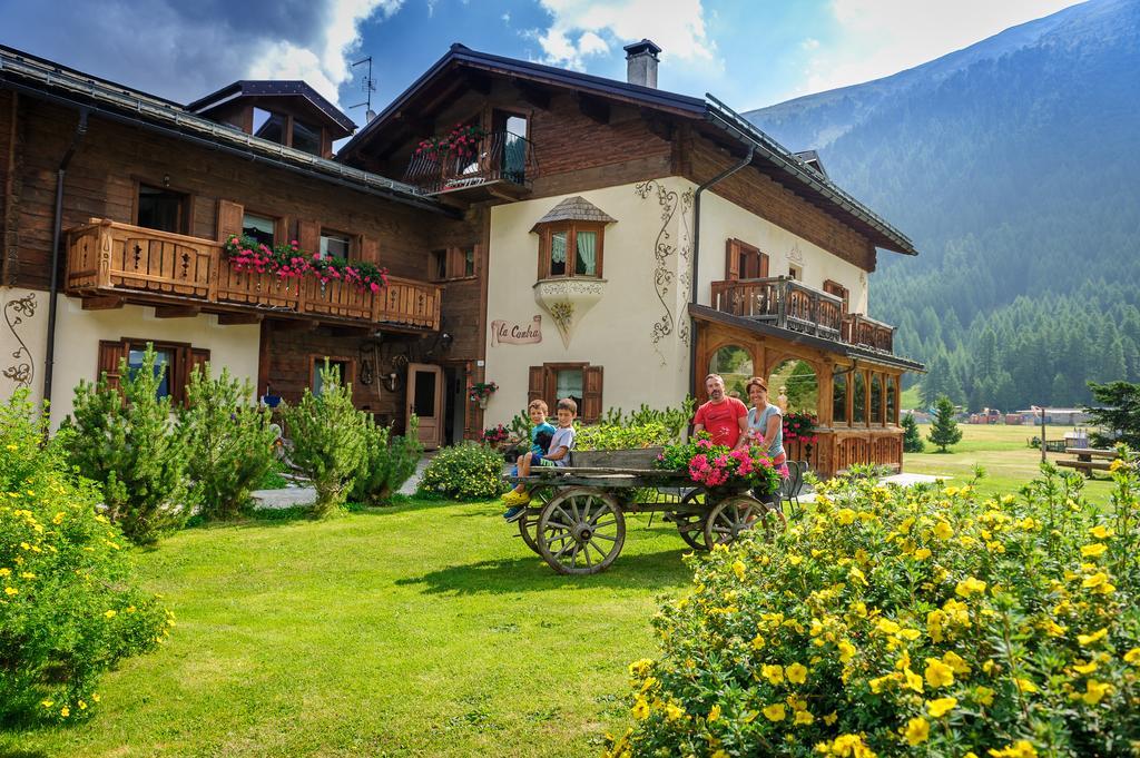 Art Apartments Casa Lapis Livigno Bagian luar foto