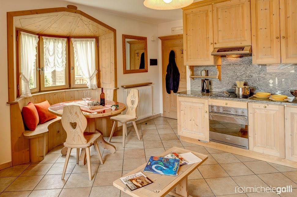 Art Apartments Casa Lapis Livigno Ruang foto